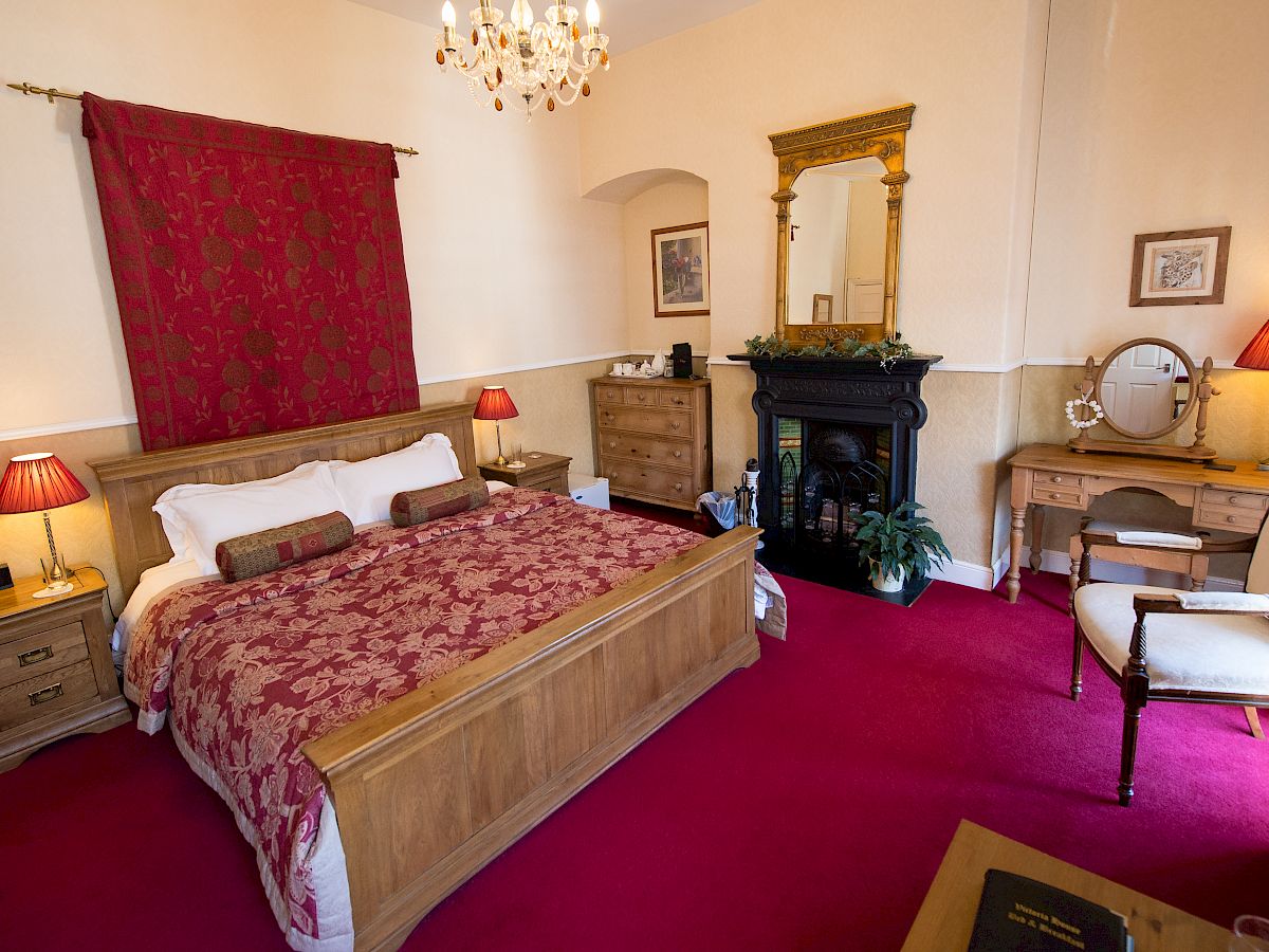 Superior King Room (2)