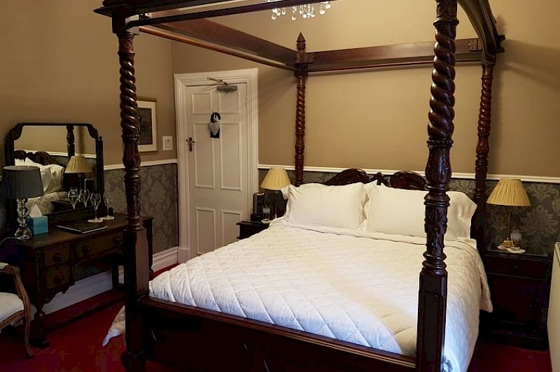 Luxury King Room Garden View